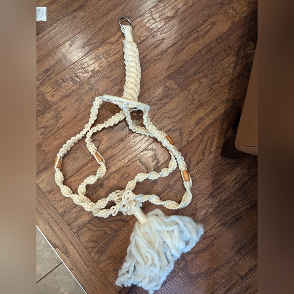 Vintage 1970's macrame plant hanger - Picture 7 of 9